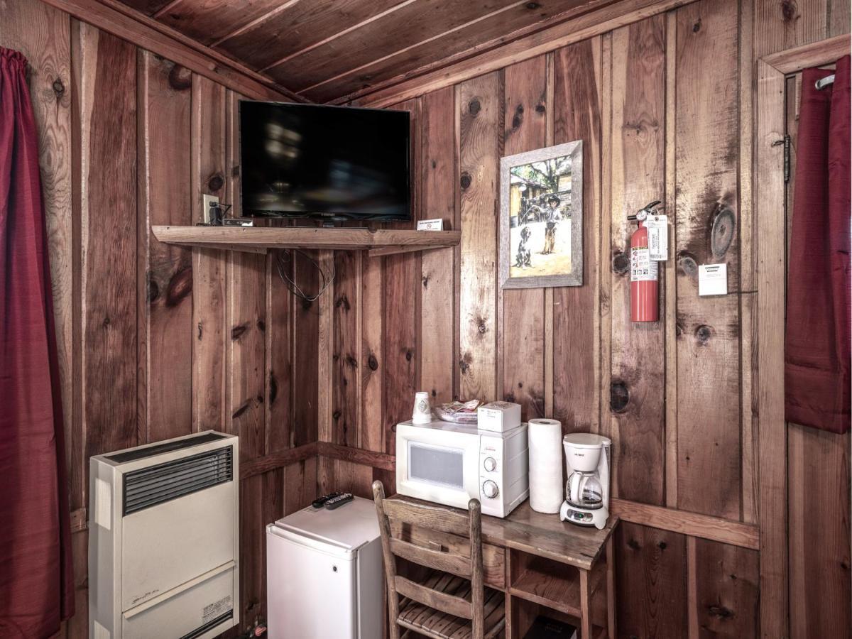 Apache Village 3, Queen Bed, Midtown, Sleeps 2 Ruidoso Buitenkant foto